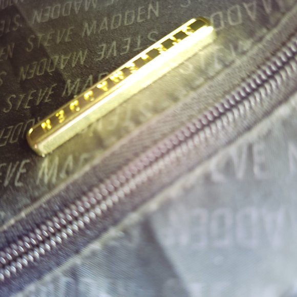 STEVE MADDEN Floral Shoulder Bag - Picture 14 of 16